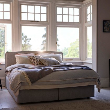 Vispring Elite Mattress with Plymouth Divan Base Vispring Elite Mattress with Plymouth Divan Base