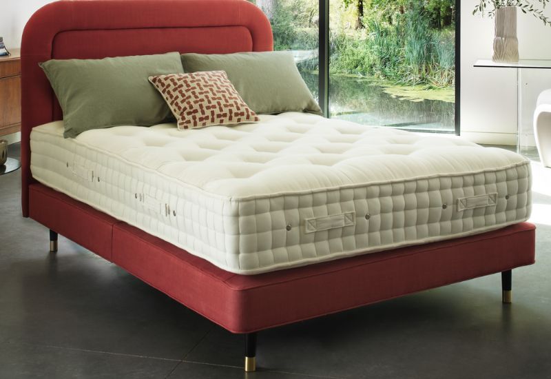 Crafted with all-wool upholstery, this turnable mattress regulates body temperature and wicks away moisture for a cooler, more comfortable sleep. Its medium comfort feel offers the perfect balance of comfort and support, ideal for those seeking a breathable, all-natural mattress.