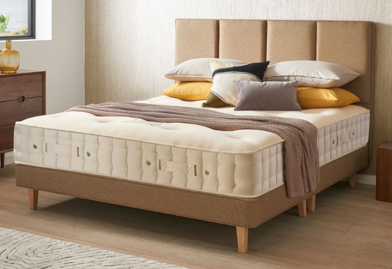 Perfect for those who prefer easier mattress care, this no-turn design offers the firmest support in its range with a comfortable medium feel, gently cushioning the body while keeping maintenance effortless.