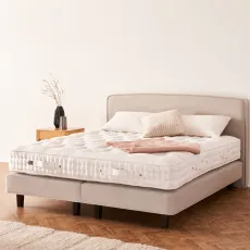Vispring Elite De Luxe semi-dressed Mattress with Palladio headboard