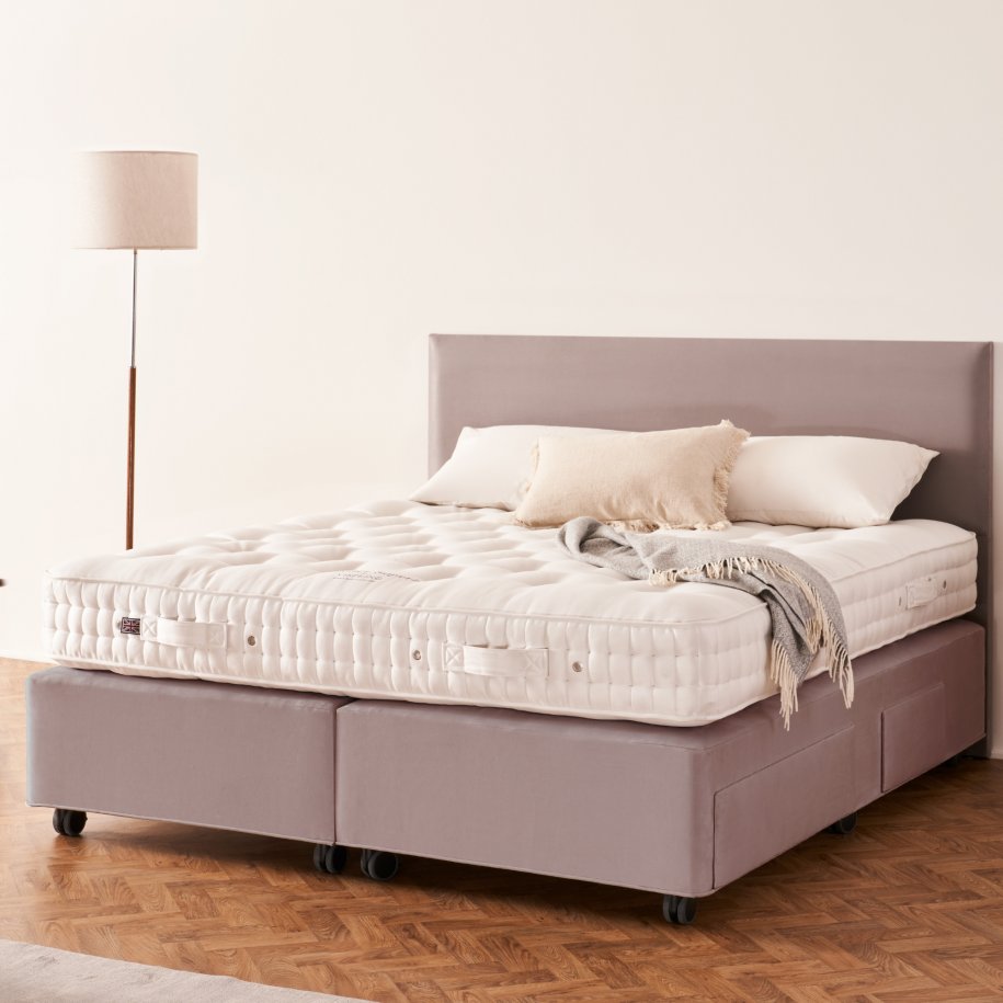 Vispring Mattress Baronet Superb semi-dressed close up