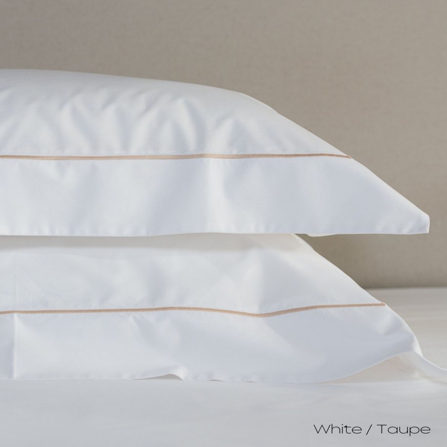 Saville pillow white Taupe